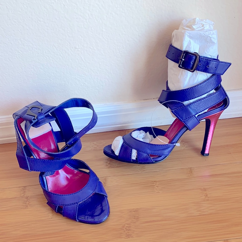 ❗️FREE Japan made💙💜 luxury leather sandals MUST BUNDLE